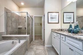 Brand New Family Getaway W/pool & Spa -7049sr 5 Bedroom Home by RedAwn