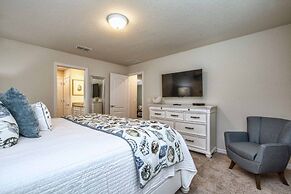 Brand New Family Getaway W/pool & Spa -7049sr 5 Bedroom Home by RedAwn