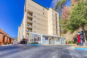 Gatlinburg Towers Condo Unit 501 - Great Location! Close To Town! 3 Be