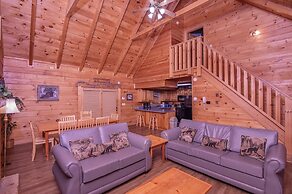 Er298- Renewed Spirit Great Location- Close To Town 7 Bedroom Cabin by