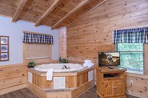 Er298- Renewed Spirit Great Location- Close To Town 7 Bedroom Cabin by