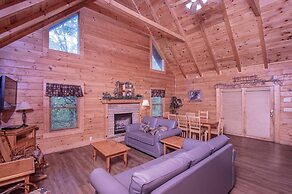 Er298- Renewed Spirit Great Location- Close To Town 7 Bedroom Cabin by