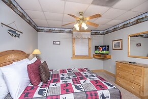 Er298- Renewed Spirit Great Location- Close To Town 7 Bedroom Cabin by