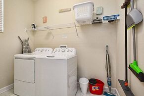 Storey Lake-6 Bedroom Pool Home - 1675STR 6 Home by RedAwning