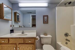 Colonial Crest 110 - Great Location! - You Can Walk To Town! 2 Bedroom