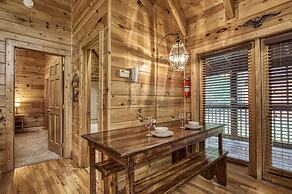 Er66 - Lil' Bit Of Heaven - Great Location. Close To All The Action! 1