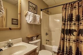 Er66 - Lil' Bit Of Heaven - Great Location. Close To All The Action! 1