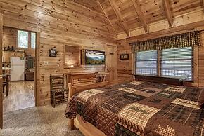 Er66 - Lil' Bit Of Heaven - Great Location. Close To All The Action! 1