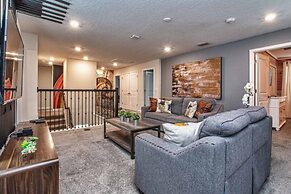 Luxury Pool Home Near Disney-1690st 9 Bedroom Home by RedAwning