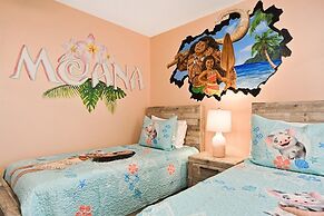 Storey Lake - 9 Bedroom Home with Pool - 1678ST 9 Home by RedAwning