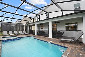 Storey Lake - 9 Bedroom Home with Pool - 1678ST 9 Home by RedAwning