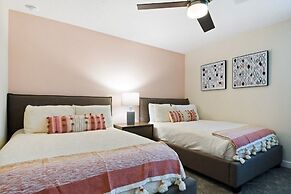 Storey Lake - 9 Bedroom Home with Pool - 1678ST 9 Home by RedAwning