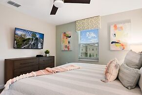 Storey Lake - 9 Bedroom Home with Pool - 1678ST 9 Home by RedAwning