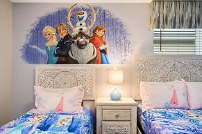 Storey Lake - 9 Bedroom Home with Pool - 1678ST 9 Home by RedAwning