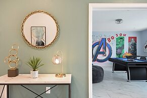 Storey Lake - 9 Bedroom Home with Pool - 1678ST 9 Home by RedAwning