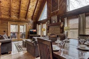 Er47 - Moody Blue - Great Location. Close To All The Action! 3 Bedroom