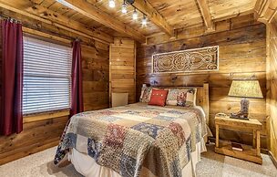 Er47 - Moody Blue - Great Location. Close To All The Action! 3 Bedroom