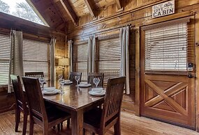 Er47 - Moody Blue - Great Location. Close To All The Action! 3 Bedroom