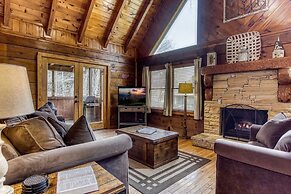 Er47 - Moody Blue - Great Location. Close To All The Action! 3 Bedroom