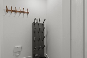 Snow Flower 044 2 Bedroom Condo by RedAwning