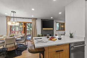 Snow Flower 044 2 Bedroom Condo by RedAwning