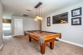 Spacious Family Getaway W/ Resort-3154pp 5 Bedroom Home by RedAwning