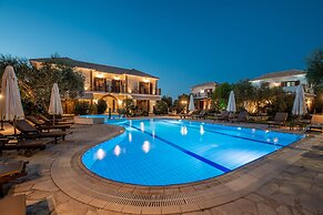 Superior 2-brm Villa, Ideal Locale,300m From Beach