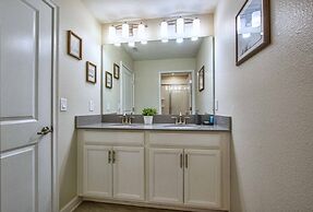 Modern Decor, Waterview W/splashpool, Bbq-1636str 4 Bedroom Townhouse 