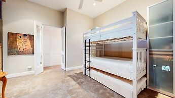 Summit #92 3 Bedroom Condo by RedAwning