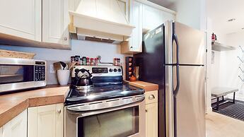 Summit #92 3 Bedroom Condo by RedAwning