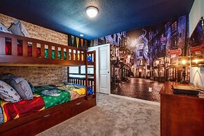 4404WI- Windsor Island 8 Bedroom House 8 Home by RedAwning