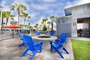 4404WI- Windsor Island 8 Bedroom House 8 Home by RedAwning