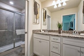 4404WI- Windsor Island 8 Bedroom House 8 Home by RedAwning