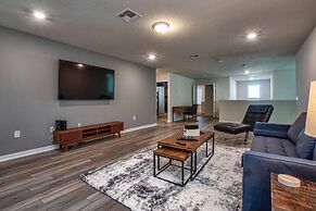 4404WI- Windsor Island 8 Bedroom House 8 Home by RedAwning