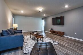 4404WI- Windsor Island 8 Bedroom House 8 Home by RedAwning