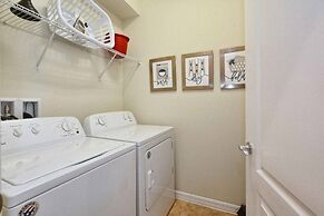 Solterra - 6 Bedrooms House w-pool-7043SR 6 Home by RedAwning