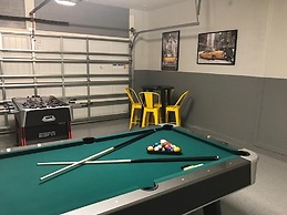 Solterra - 6 Bedrooms House w-pool-7043SR 6 Home by RedAwning