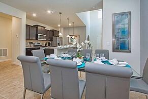 Solterra - 6 Bedrooms House w-pool-7043SR 6 Home by RedAwning