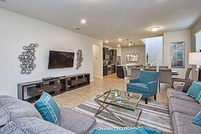 Solterra - 6 Bedrooms House w-pool-7043SR 6 Home by RedAwning