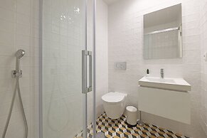 FLH Downtown GuestHouse