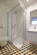 FLH Downtown GuestHouse