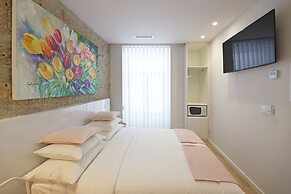 FLH Downtown GuestHouse