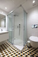 FLH Downtown GuestHouse