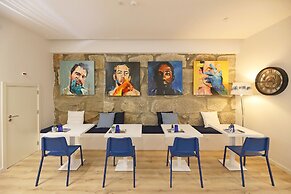 FLH Downtown GuestHouse