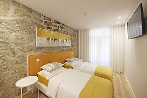 FLH Downtown GuestHouse