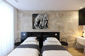 FLH Downtown GuestHouse