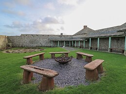 Lower Treginnis Farm