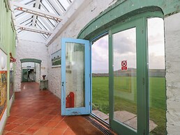 Lower Treginnis Farm