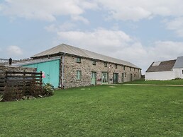 Lower Treginnis Farm