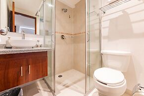 Anahuac Apartments by VH